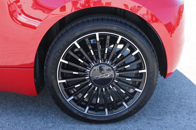 Used 2024 FIAT 500 e (RED) image 32
