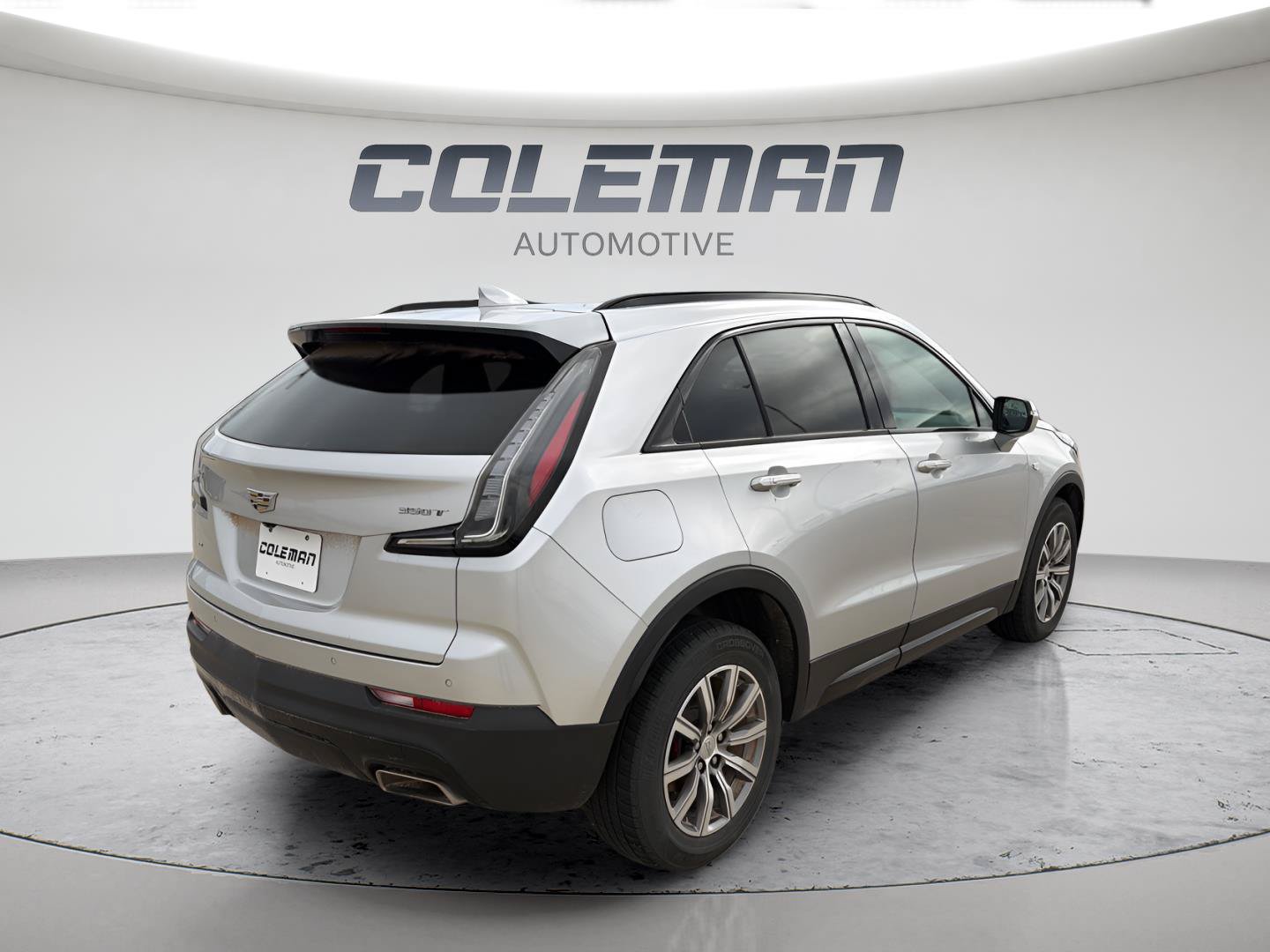 Used 2021 Cadillac XT4 Sport w/ Cold Weather Package AWD/4WD image 5