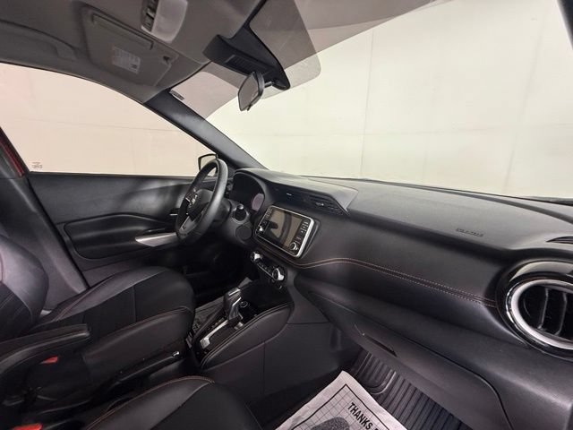 Used 2020 Nissan Kicks SR w/ SR Premium Package FWD image 28