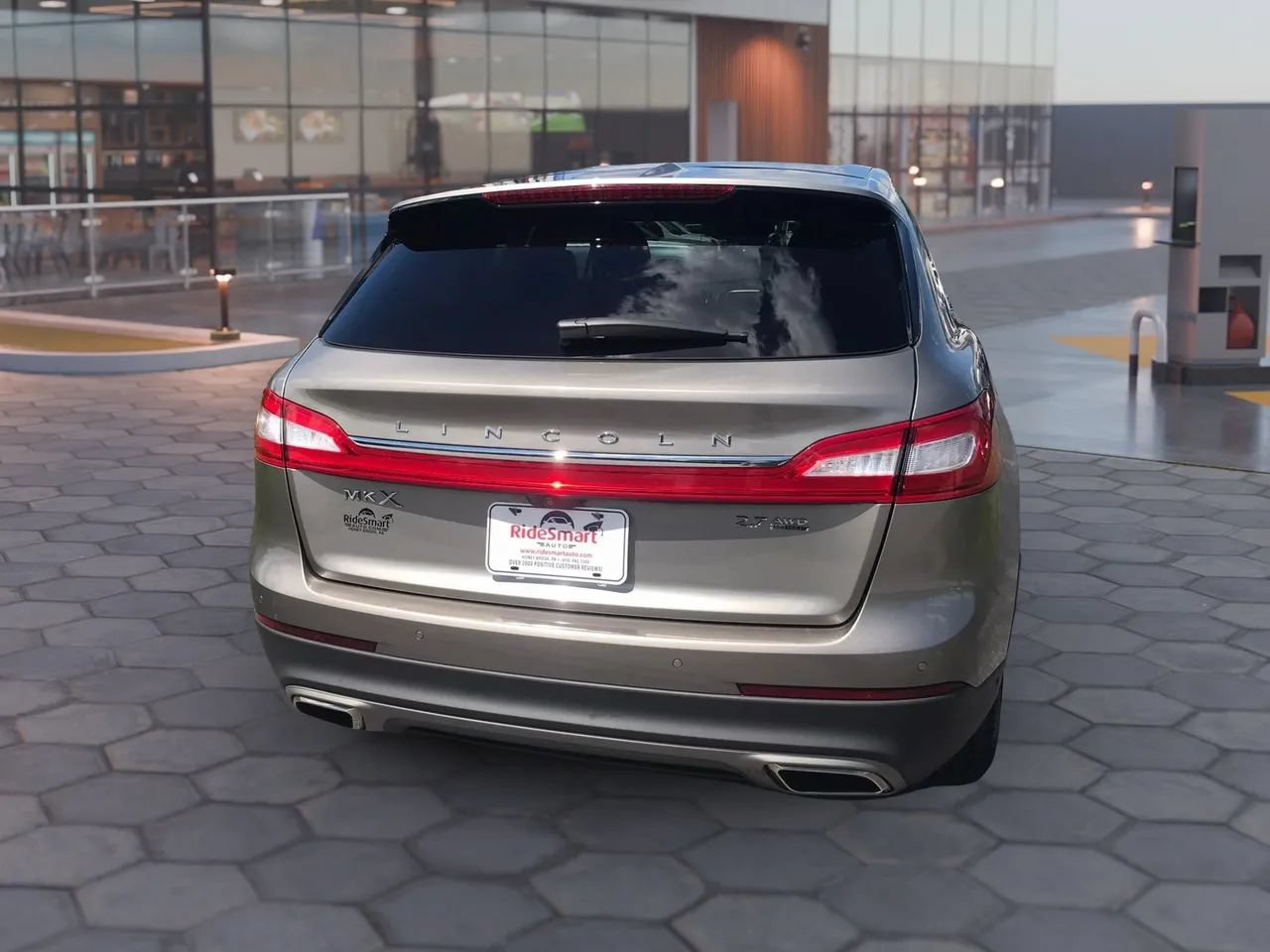 Used 2016 Lincoln MKX Reserve w/ Luxury Package AWD/4WD image 10