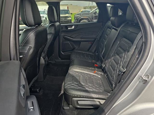 Certified 2023 Ford Escape Platinum w/ Premium Technology Package image 21