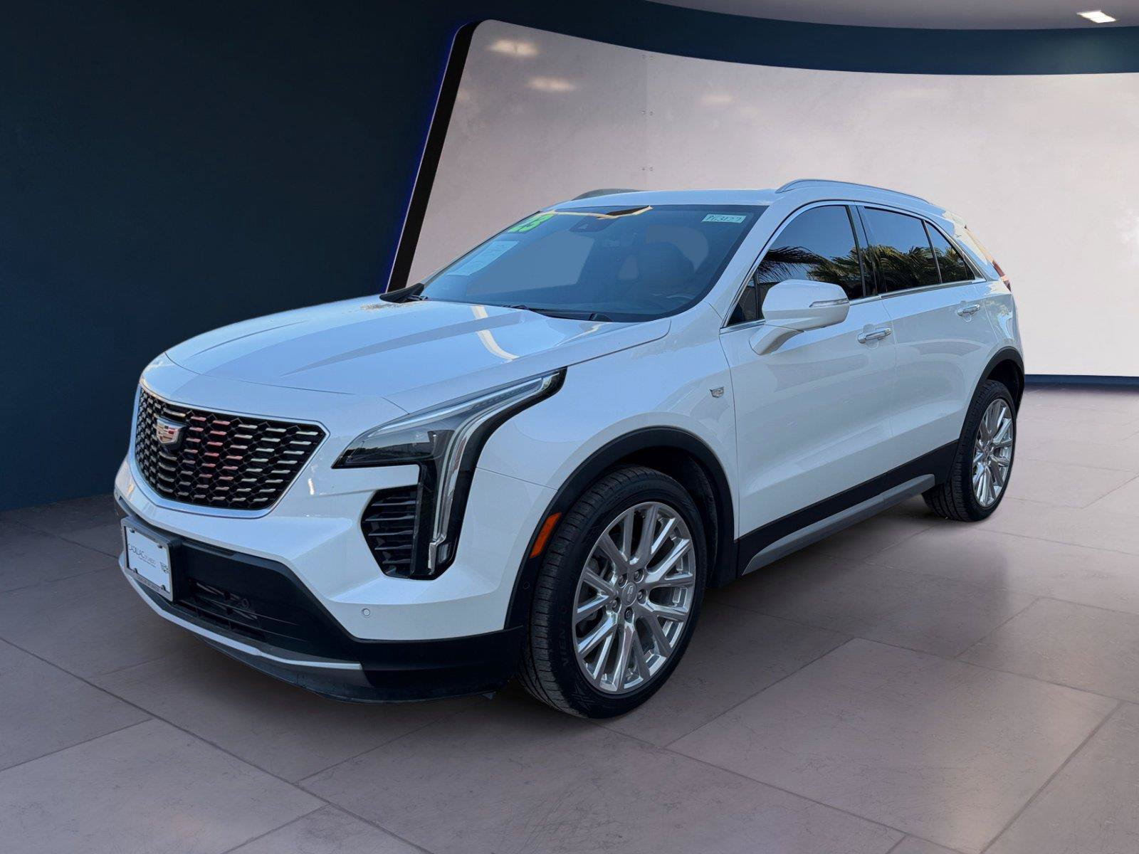 Certified 2023 Cadillac XT4 Premium Luxury w/ Technology Package FWD image 1