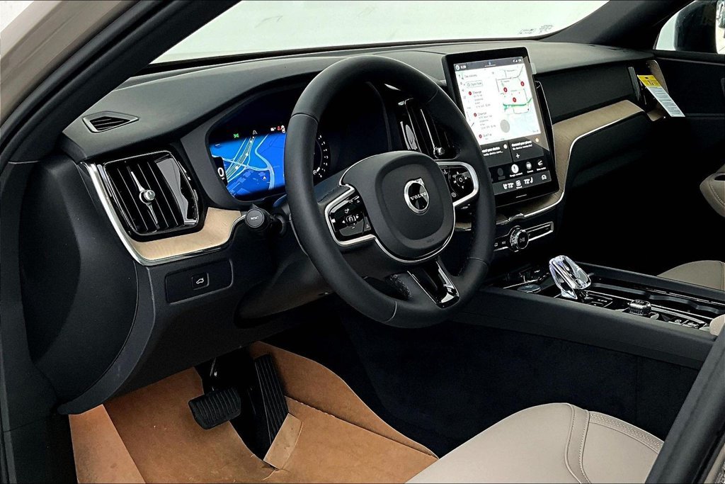 New 2026 Volvo XC60 B5 Plus w/ Protection Package Premier AWD/4WD image 18