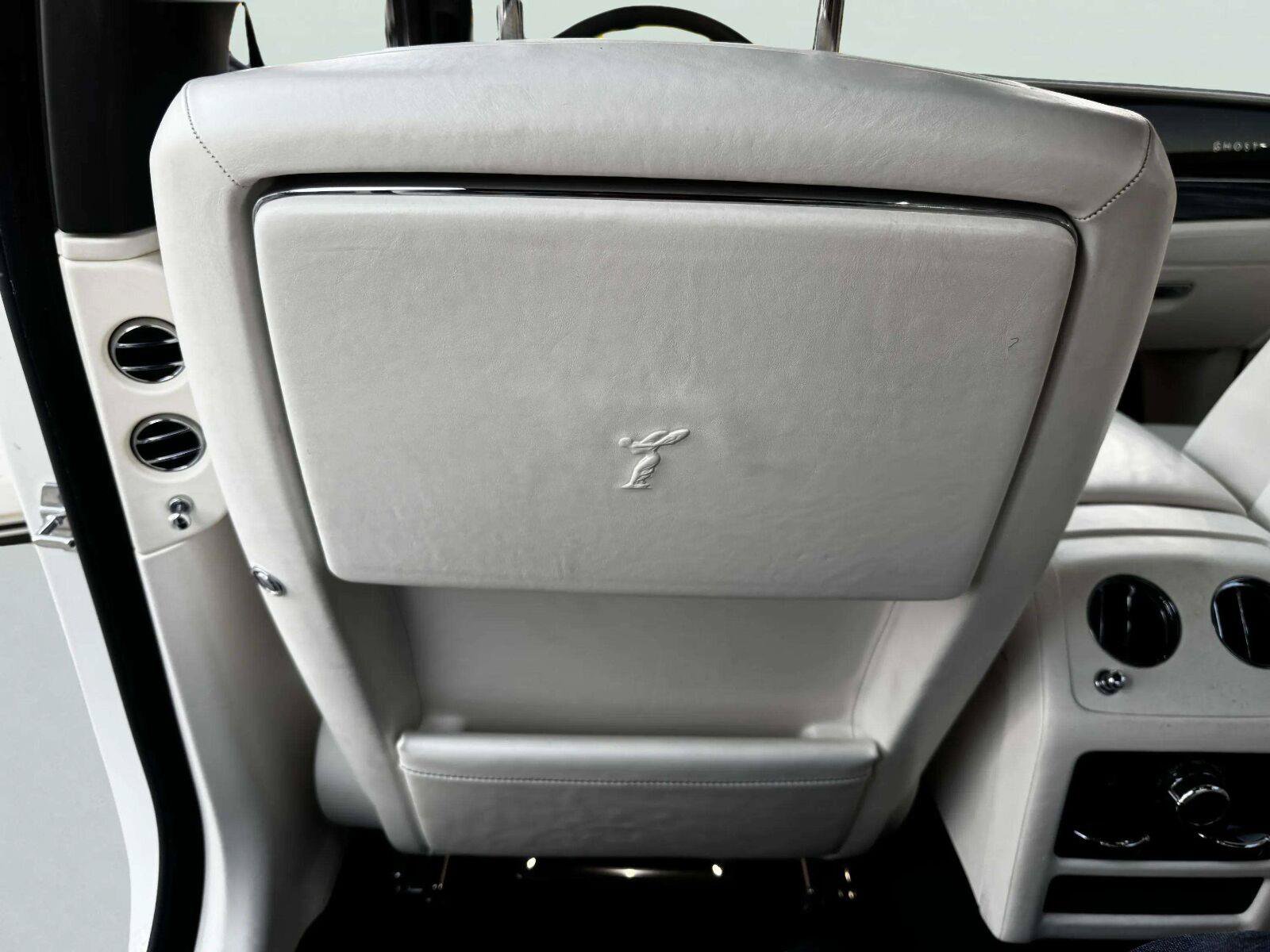 Used 2021 Rolls-Royce Ghost AWD/4WD image 32