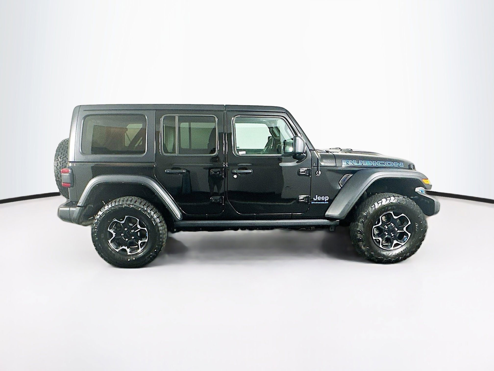 Used 2023 Jeep Wrangler Unlimited Rubicon 4xe w/ Cold Weather Group AWD/4WD image 10