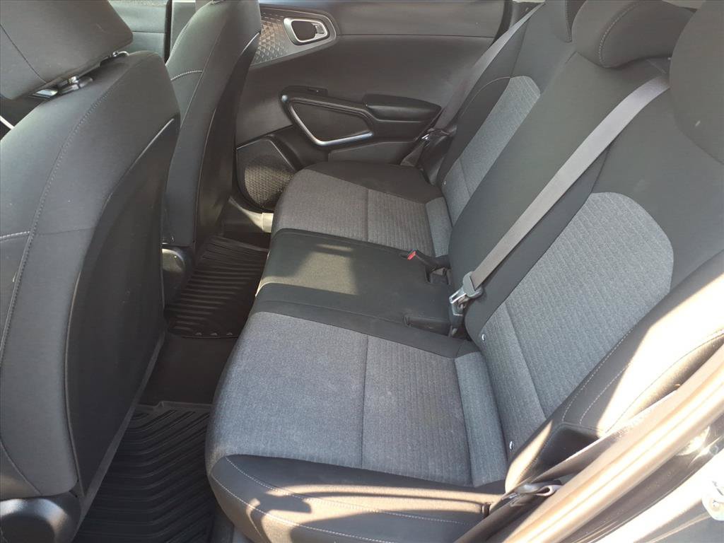 Used 2021 Kia Soul S FWD image 13
