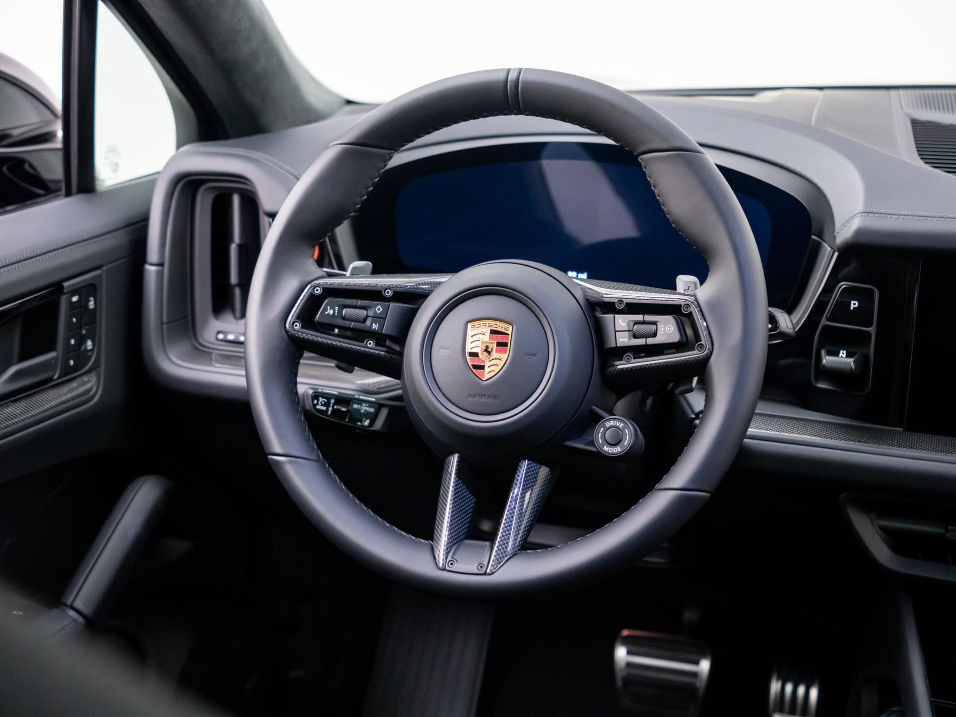 New 2027 Porsche Cayenne GTS AWD/4WD image 12