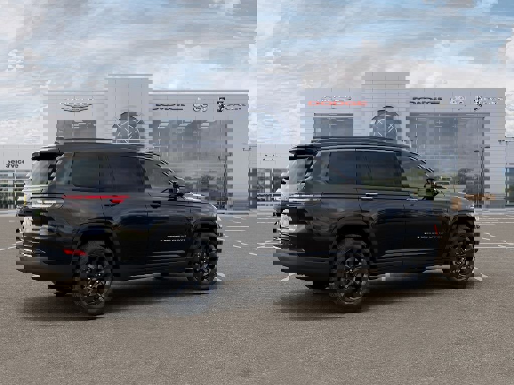 New 2026 Jeep Grand Cherokee L Limited w/ Limited Altitude Package image 4