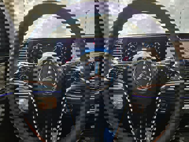 Used 2026 Mercedes-Benz GLE 450e 4MATIC image 24