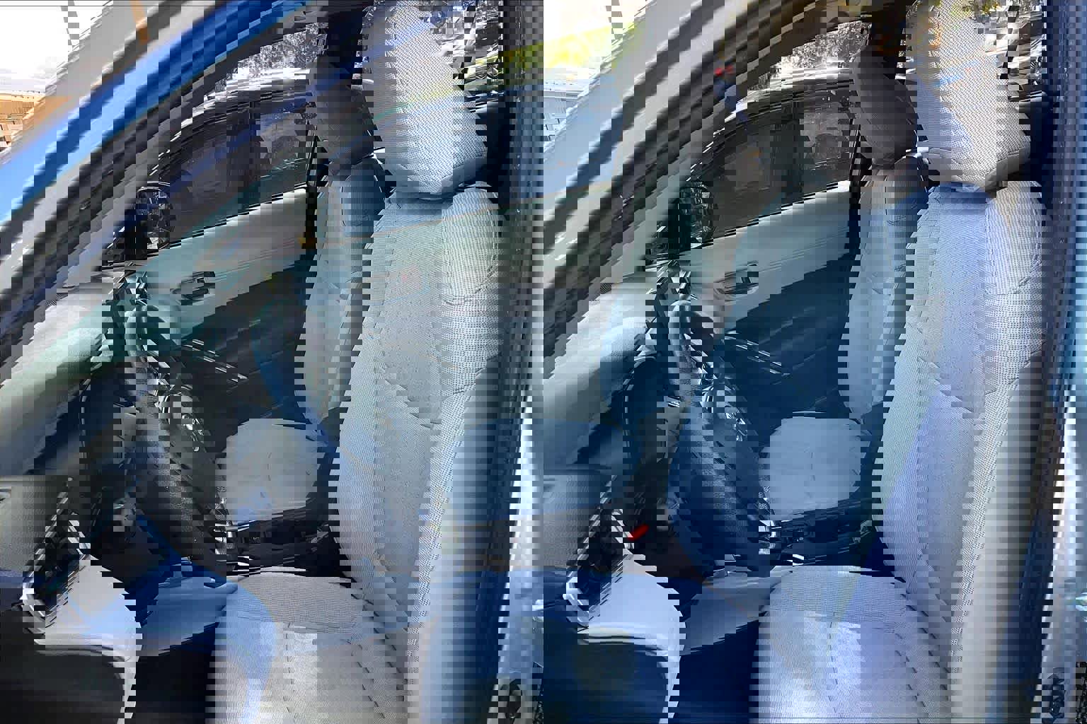 Used 2023 Toyota Corolla Cross L image 8