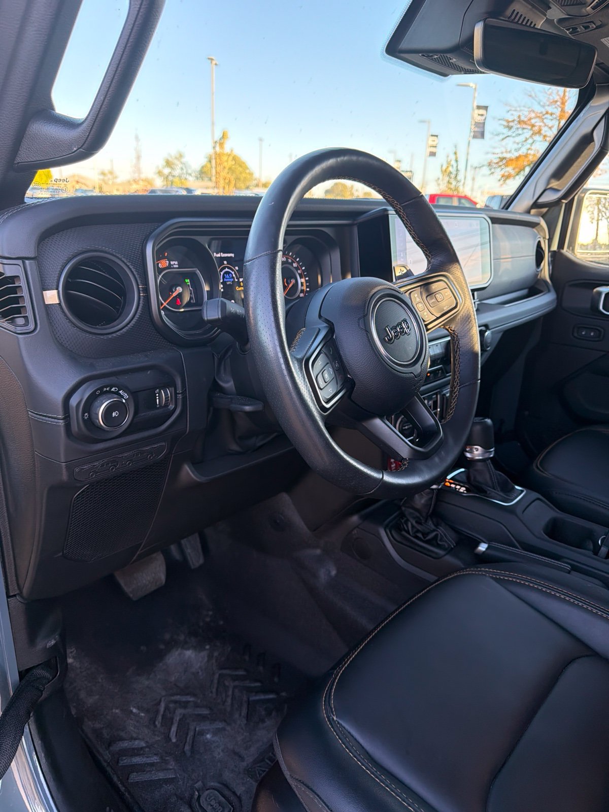 Used 2025 Jeep Wrangler Unlimited Rubicon 392 AWD/4WD image 12