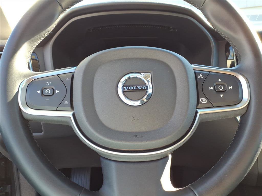 Certified 2025 Volvo S60 B5 Core AWD/4WD image 28