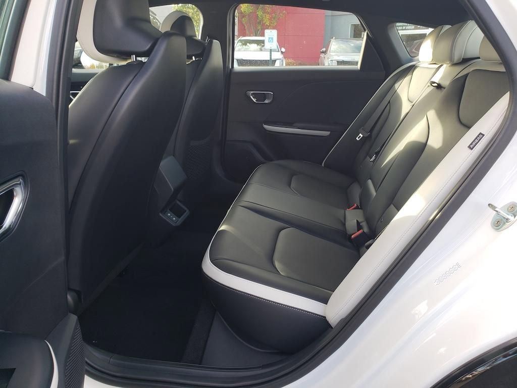 New 2025 Kia K4 GT-Line w/ GT-Line Premium Package image 24