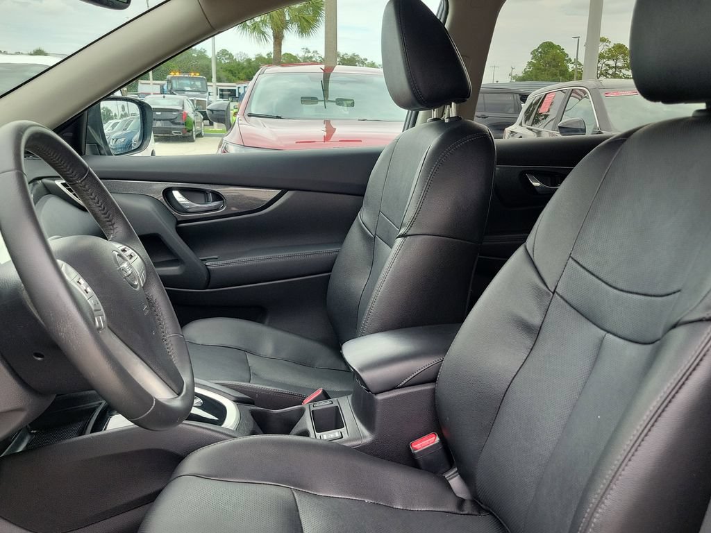 Certified 2016 Nissan Rogue SL w/ SL Premium Package AWD/4WD image 26