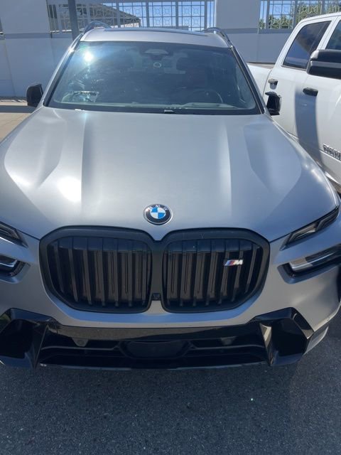 Used 2023 BMW X7 M60i w/ Executive Package image 3