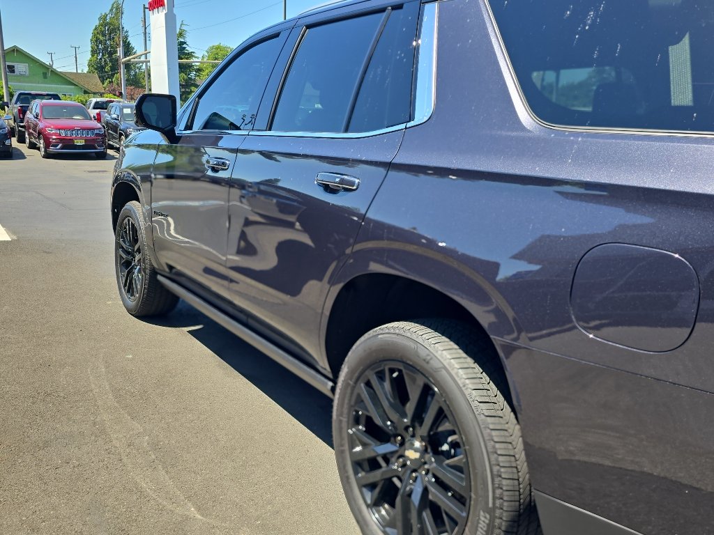 Used 2026 Chevrolet Tahoe Premier AWD/4WD image 16