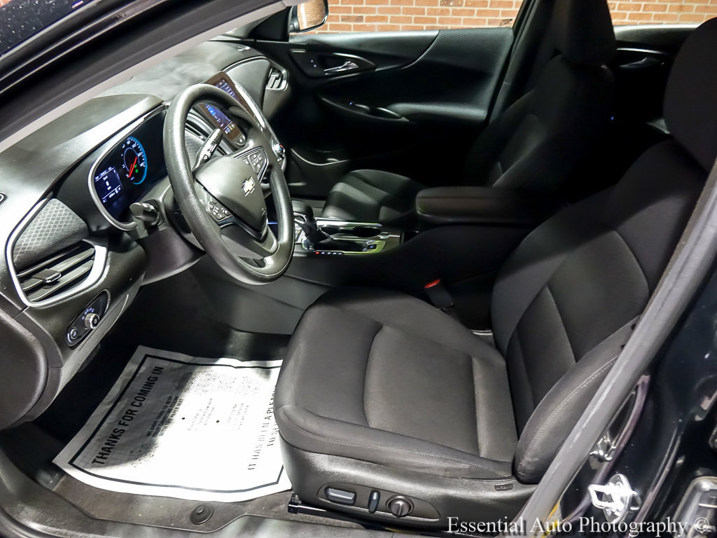 Used 2025 Chevrolet Malibu LT FWD image 12
