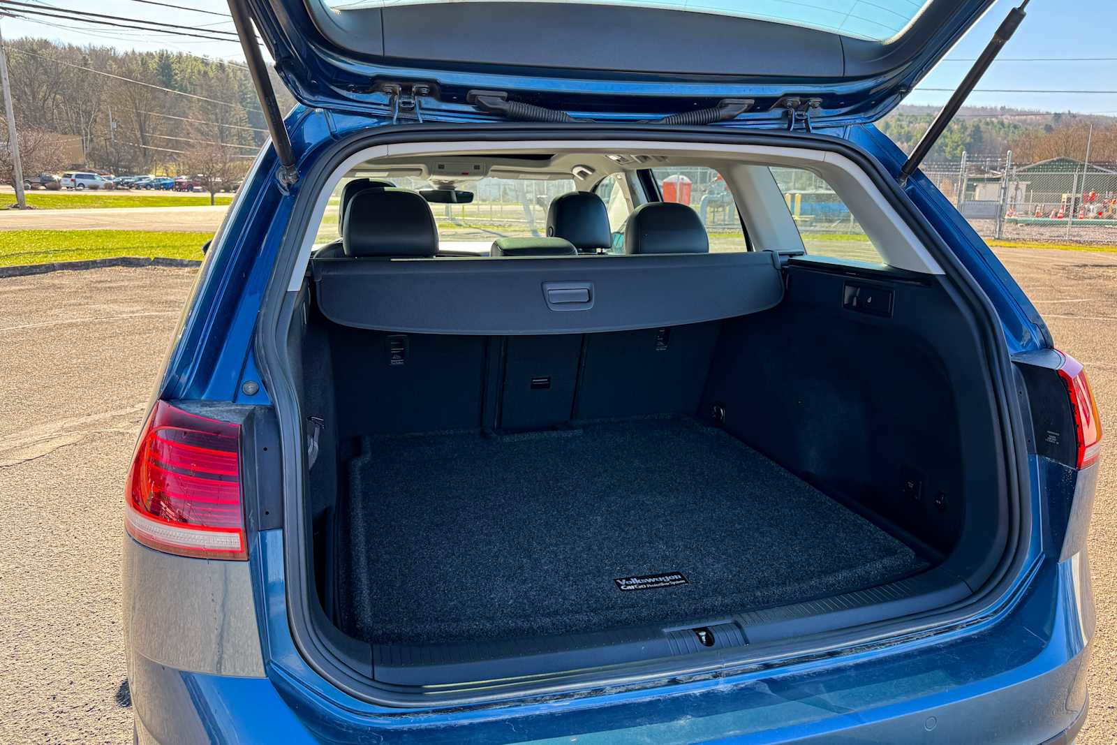 Used 2019 Volkswagen Golf Alltrack SE image 13