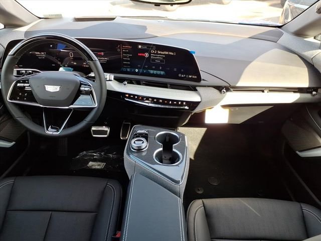 New 2026 Cadillac Optiq Luxury 2 RWD image 17