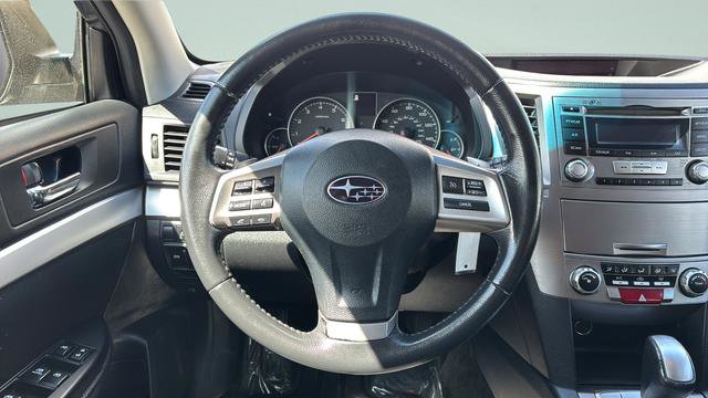 Used 2013 Subaru Outback 2.5i Premium AWD/4WD image 12