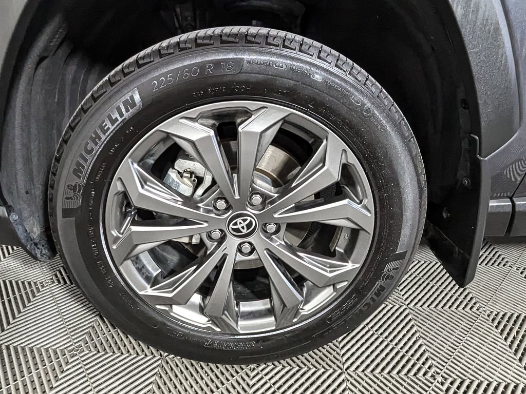 Used 2024 Toyota RAV4 XLE Premium image 49