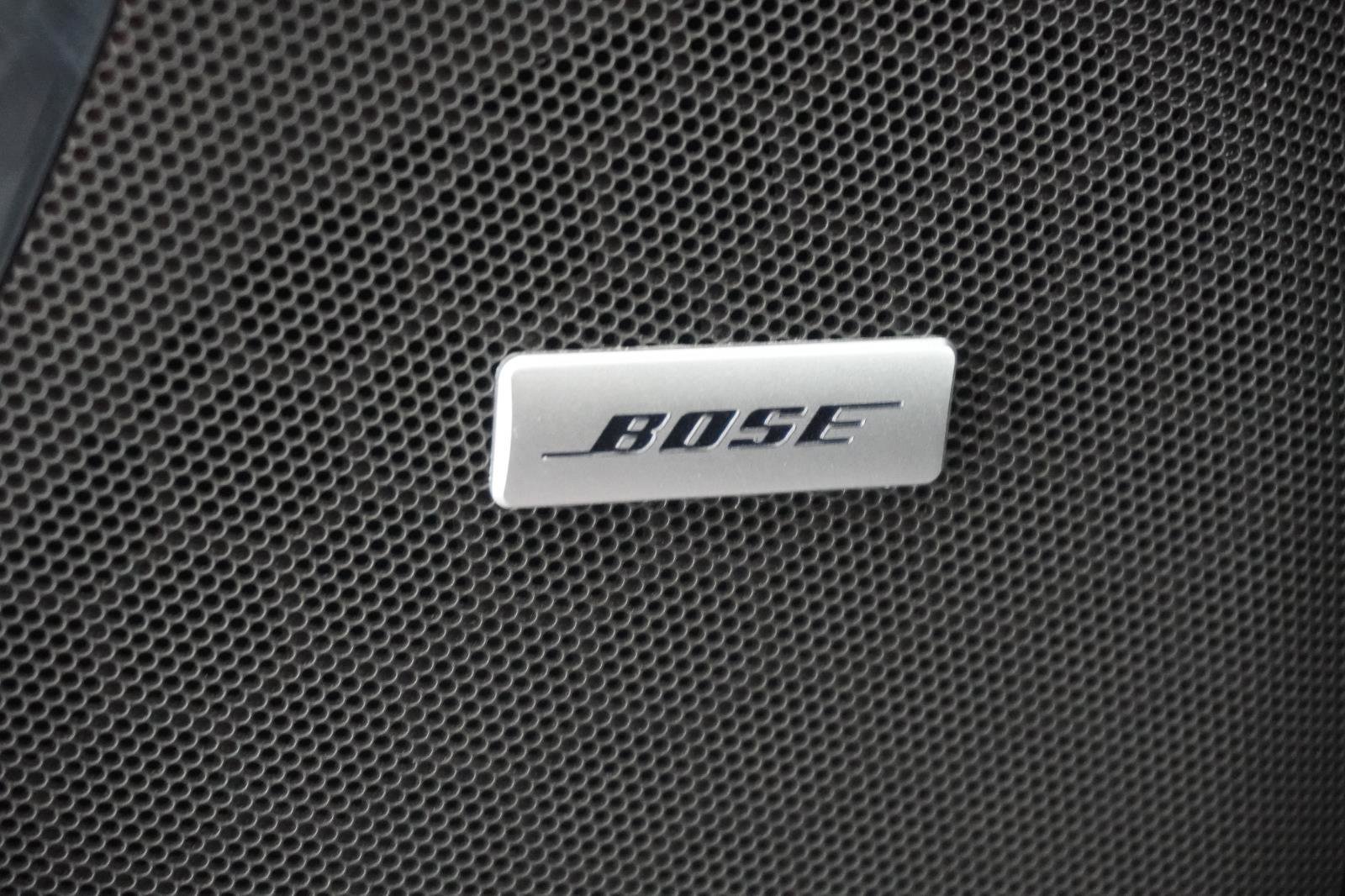 Used 2021 Chevrolet Suburban Premier w/ Premium Package image 15