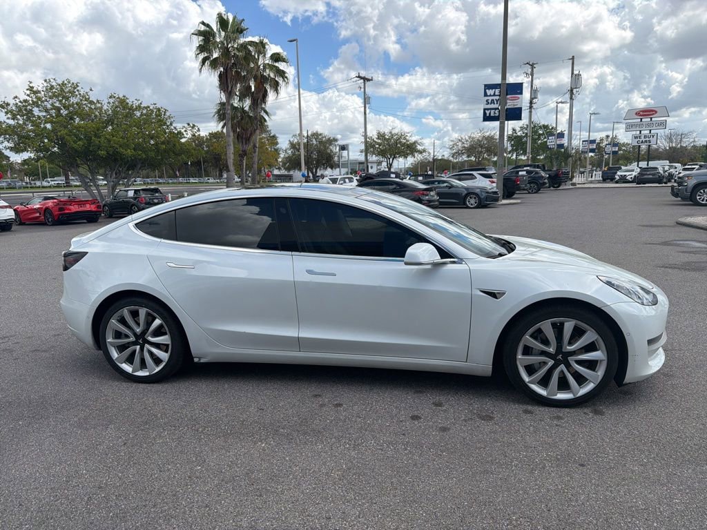 Used 2020 Tesla Model 3 Long Range image 4