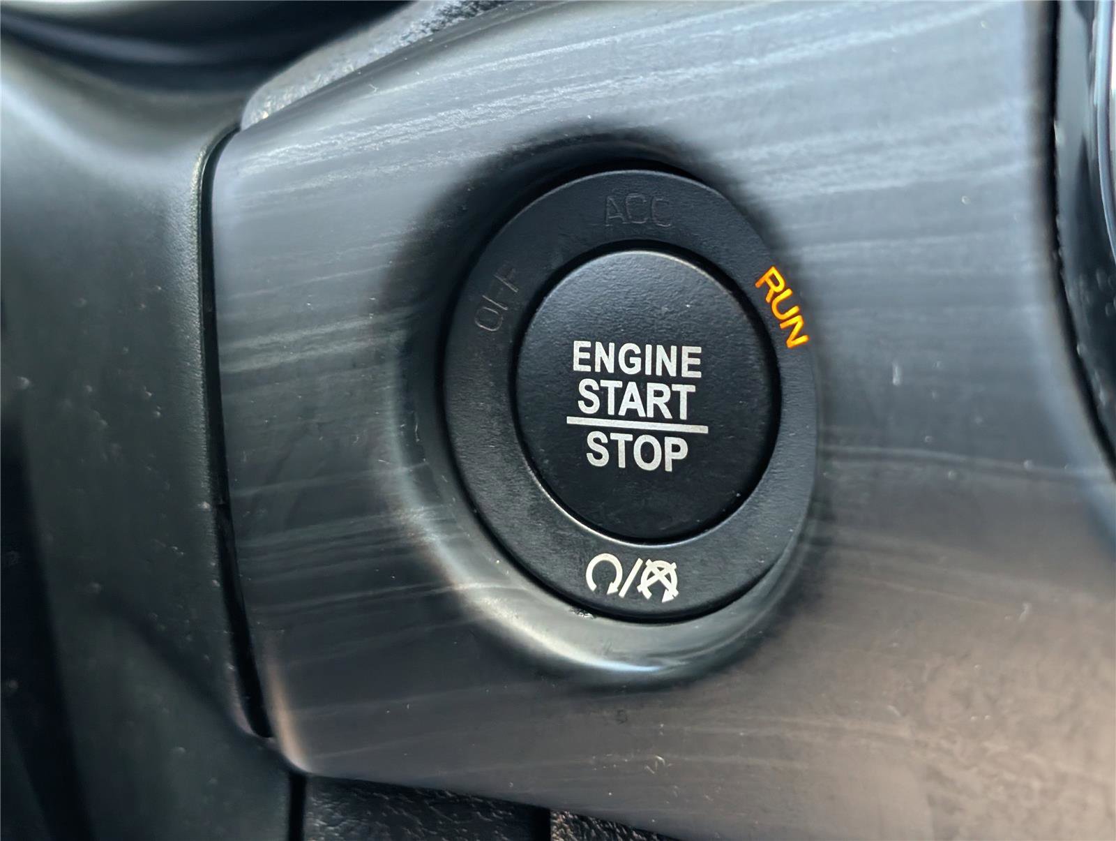 Used 2021 Jeep Grand Cherokee Laredo X AWD/4WD image 26