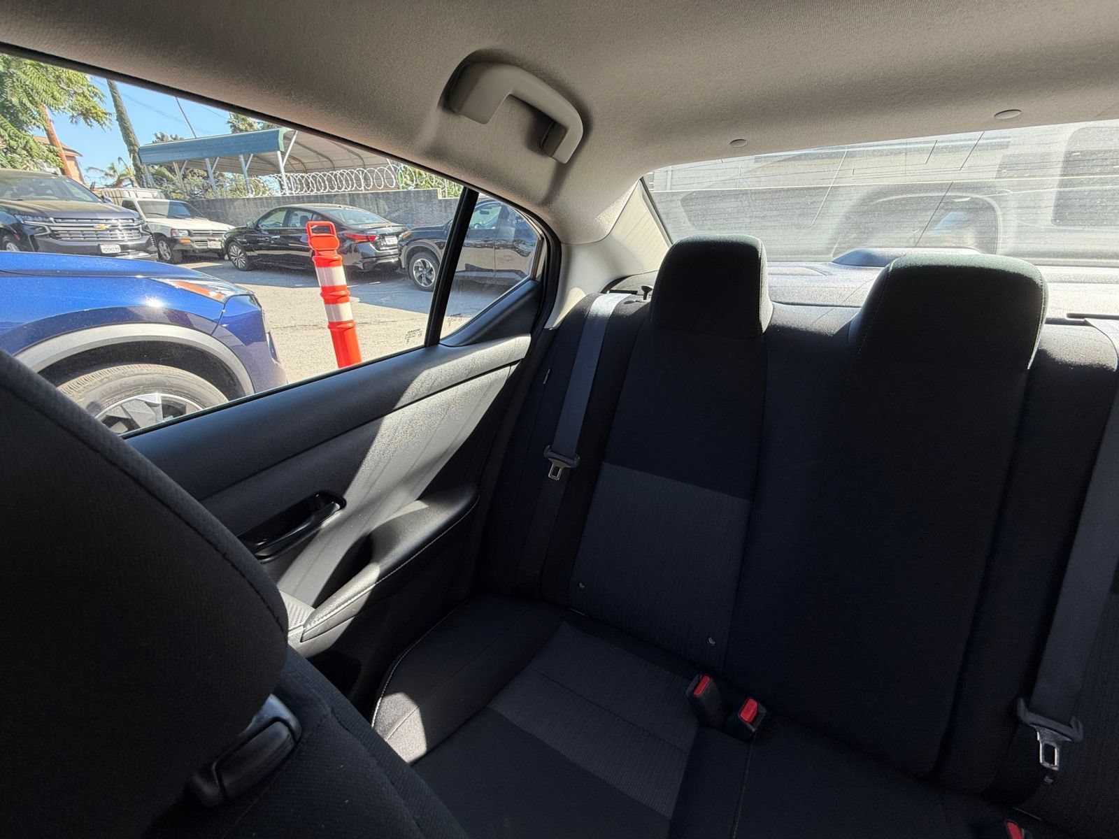 Used 2025 Nissan Sentra SV FWD image 38