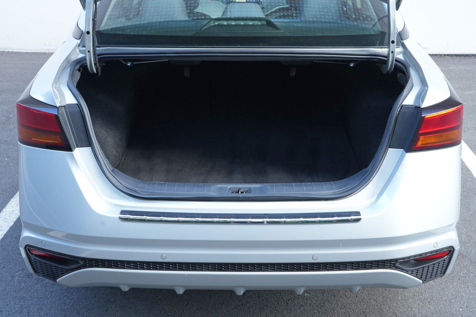Used 2021 Nissan Altima 2.5 SV FWD image 9