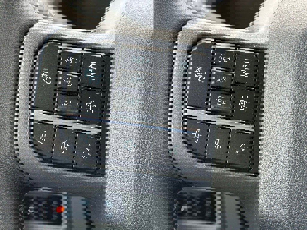 New 2025 Ford F150 XLT w/ Equipment Group 302A MID image 8