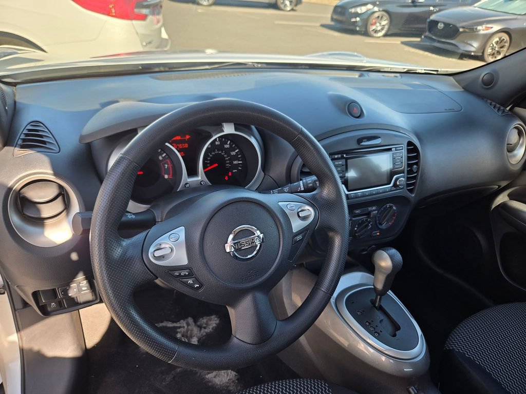 Used 2016 Nissan Juke S FWD image 9