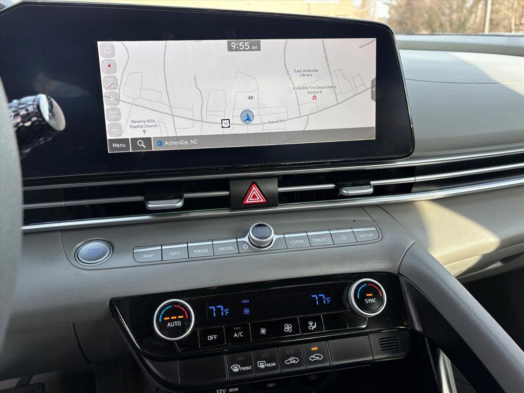 Certified 2024 Hyundai Elantra SEL image 8