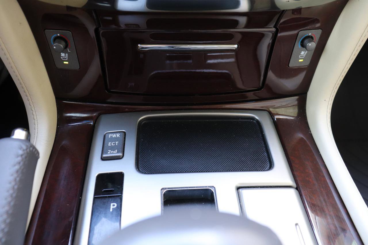 Used 2014 Lexus LX 570 4WD image 70