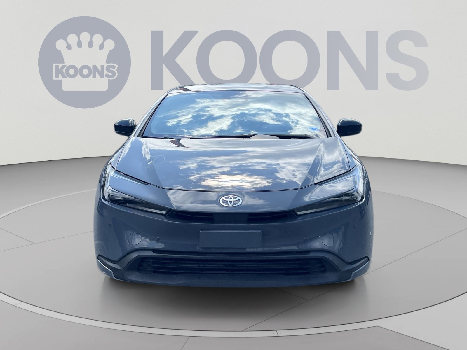 Used 2025 Toyota Prius LE FWD image 11