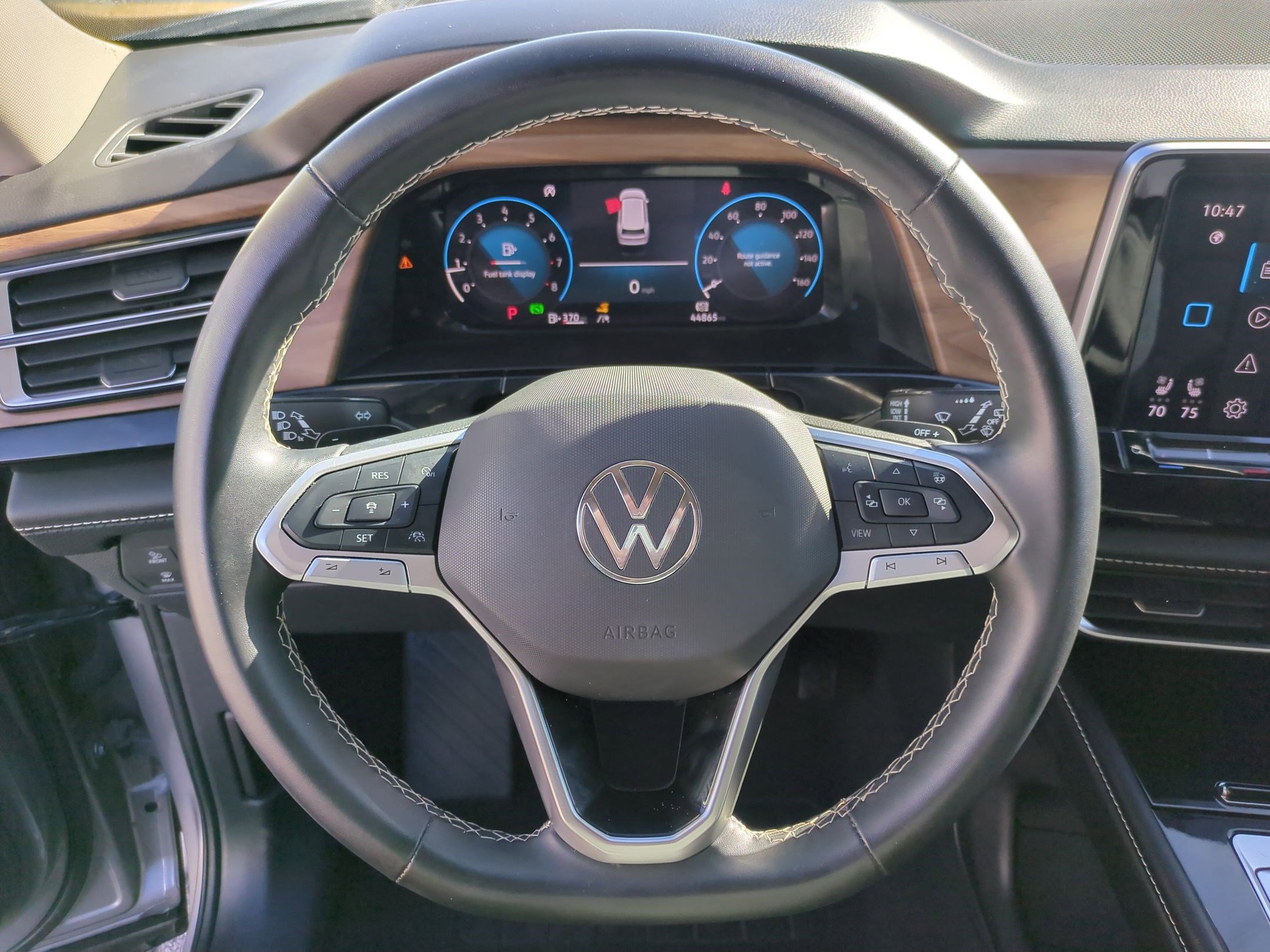 Used 2024 Volkswagen Atlas SE image 19