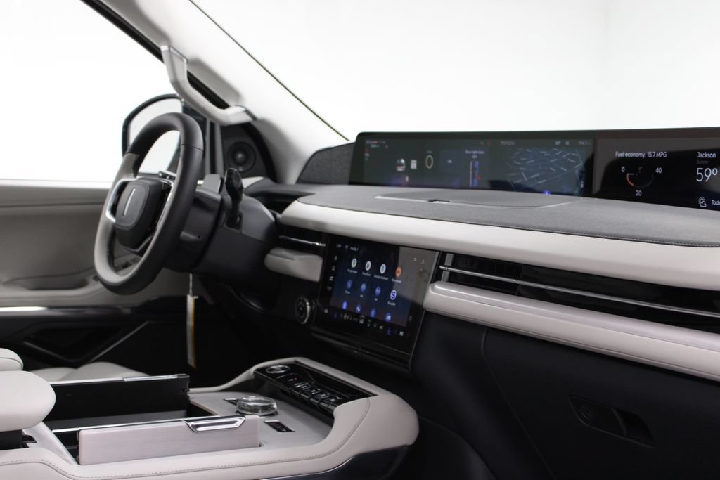 New 2026 Lincoln Navigator L Reserve AWD/4WD image 33