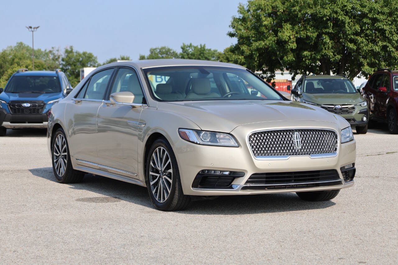Used 2017 Lincoln Continental Select FWD image 4