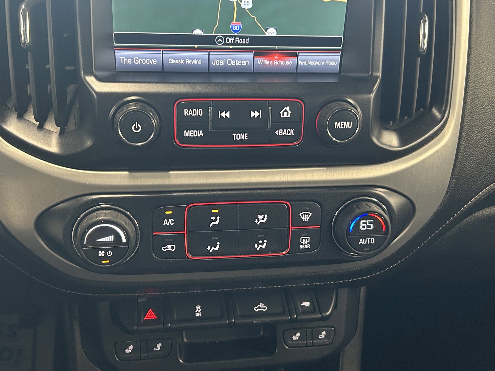 Used 2016 GMC Canyon SLT image 30