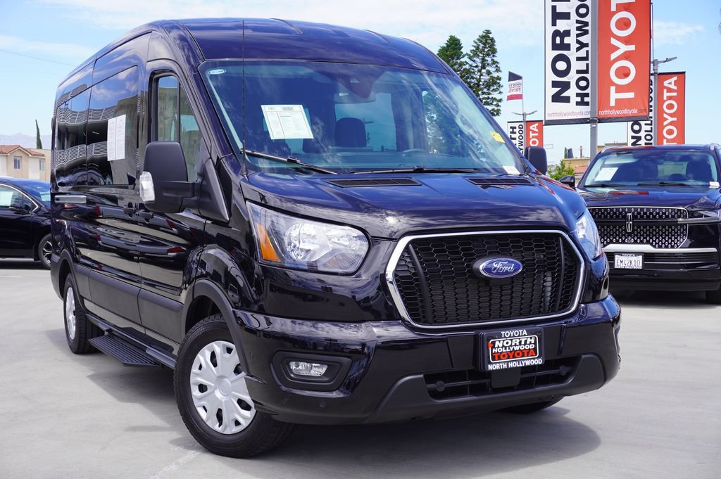 Used 2025 Ford Transit 350 XLT RWD image 2