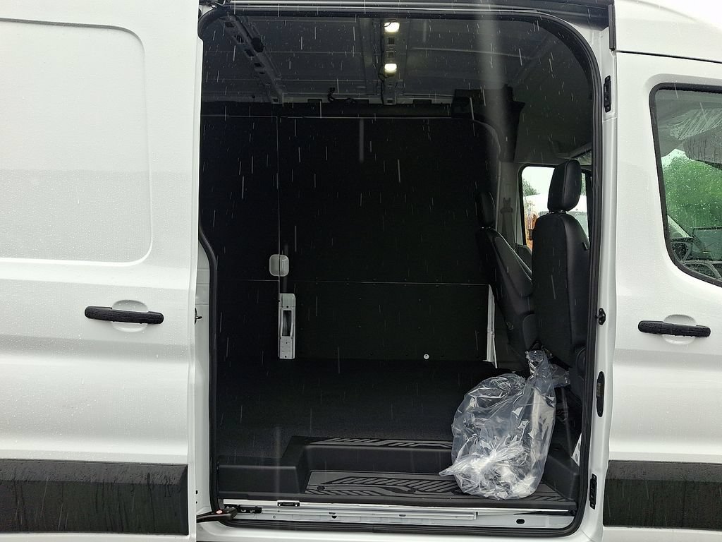 New 2026 Ford Transit 350 148 Medium Roof w/ Load Area Protection Package RWD image 6