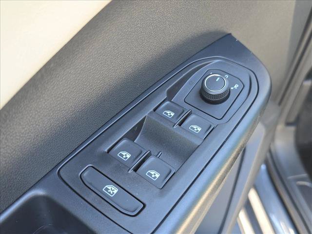 New 2026 Volkswagen Taos S FWD image 5