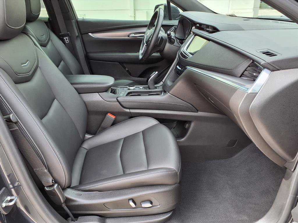 Certified 2023 Cadillac XT5 Luxury image 9