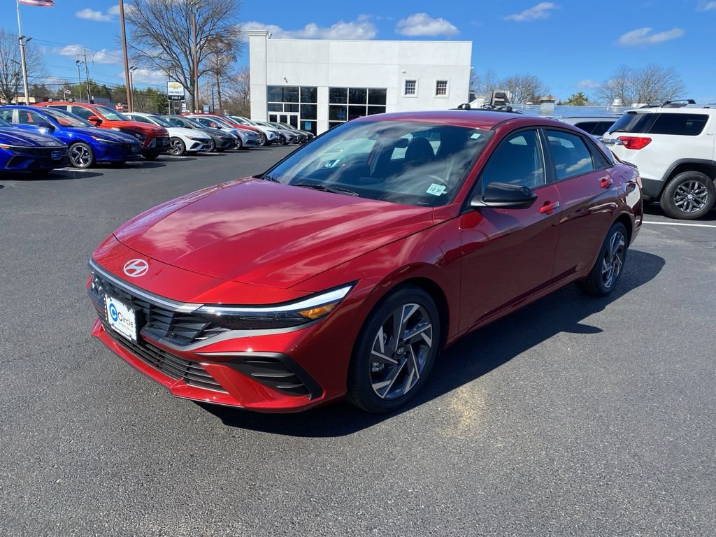 New 2025 Hyundai Elantra Sport w/ Cargo Package FWD image 6