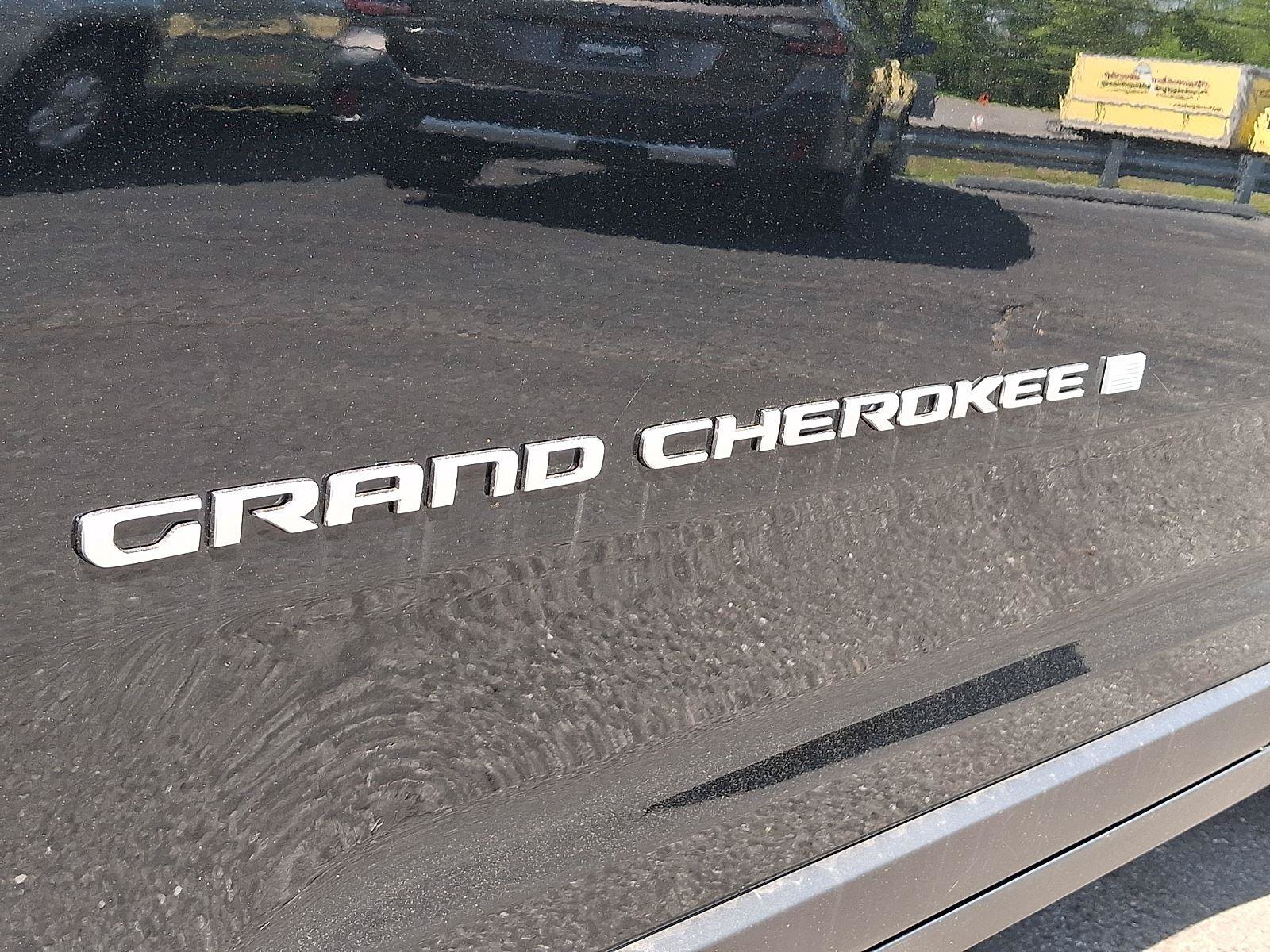 New 2026 Jeep Grand Cherokee Laredo X AWD/4WD image 19