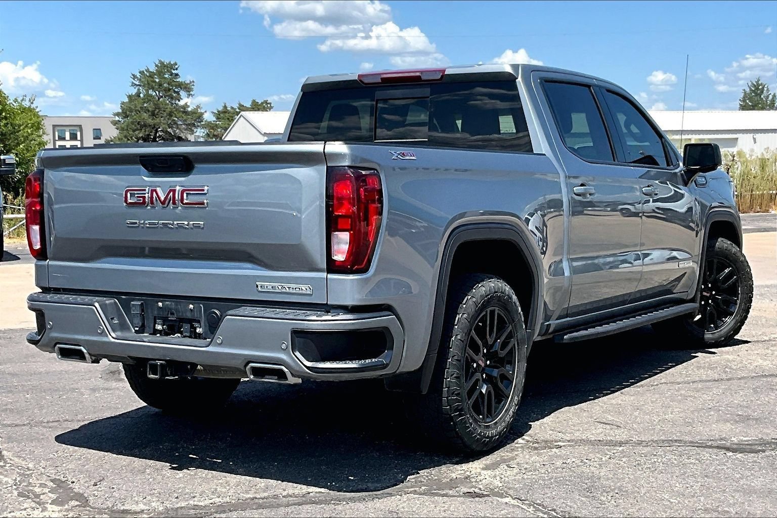 Used 2024 GMC Sierra 1500 Elevation w/ Elevation Premium Package AWD/4WD image 2