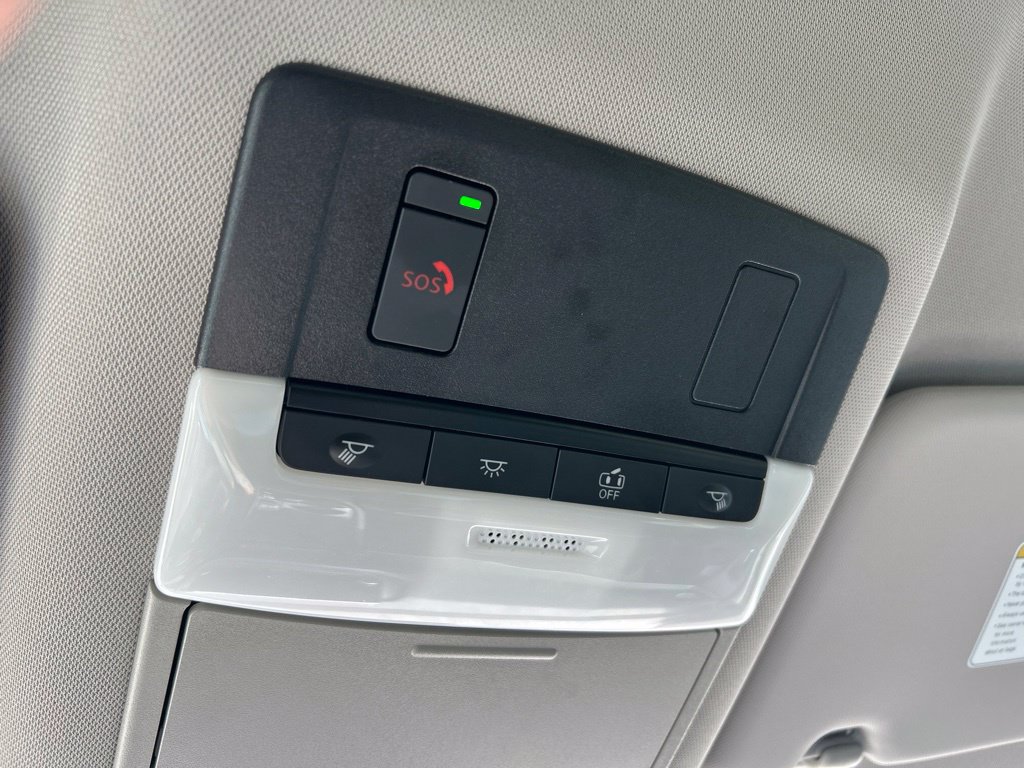 Certified 2023 Nissan Rogue SV FWD image 36