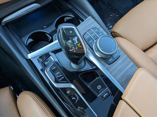 Used 2023 BMW 530e w/ Premium Package image 12