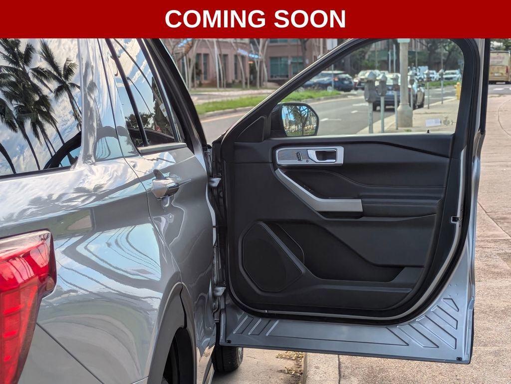 Used 2022 Ford Explorer Limited w/ Equipment Group 301A image 10
