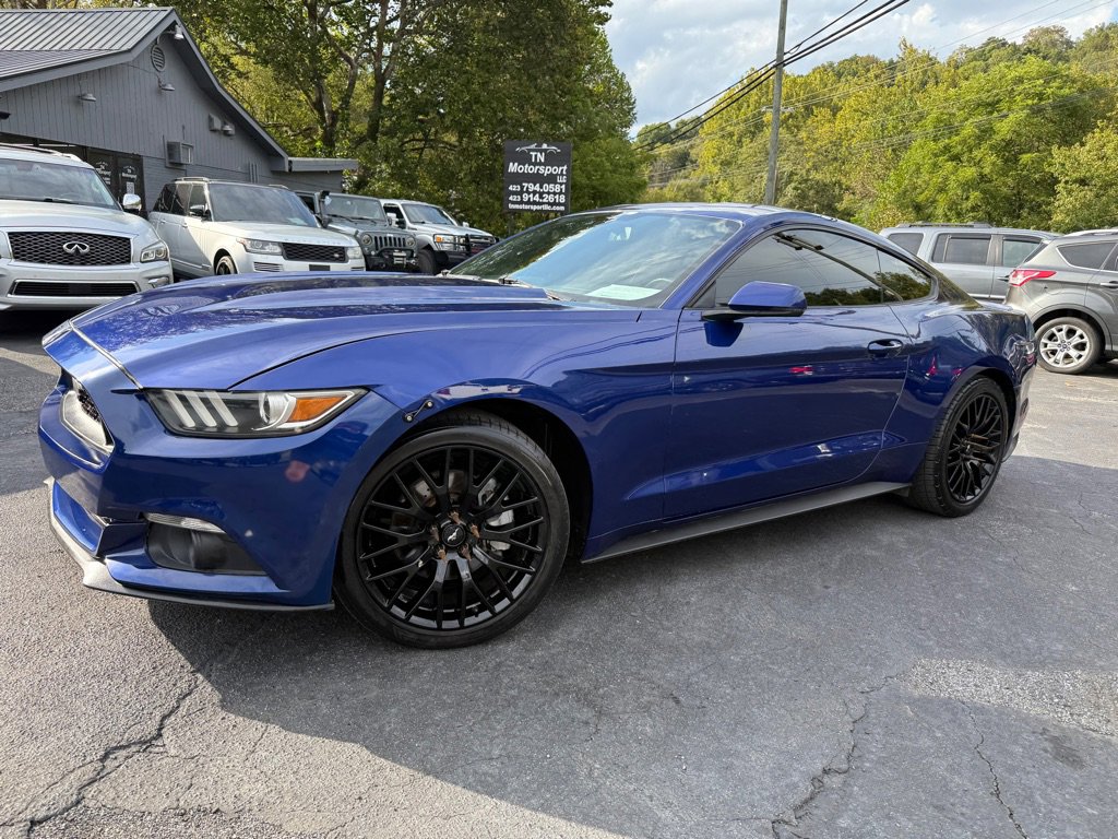 Used 2015 Ford Mustang Premium w/ Equipment Group 201A image 4
